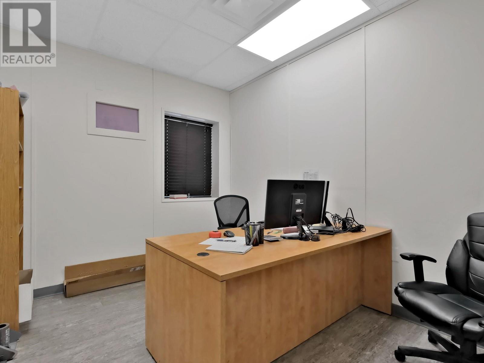 575 Page Avenue, Penticton, British Columbia  V2A 6P3 - Photo 69 - 10349122
