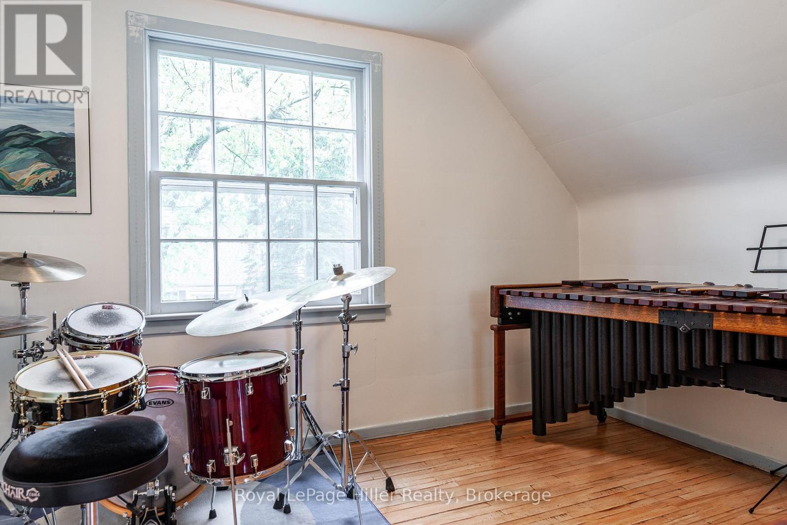 35 Rankin Street, Stratford, Ontario  N5A 6H8 - Photo 27 - X12169618