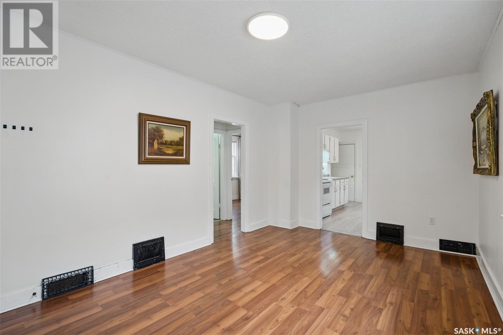 Property at 430 J AVENUE S image 4