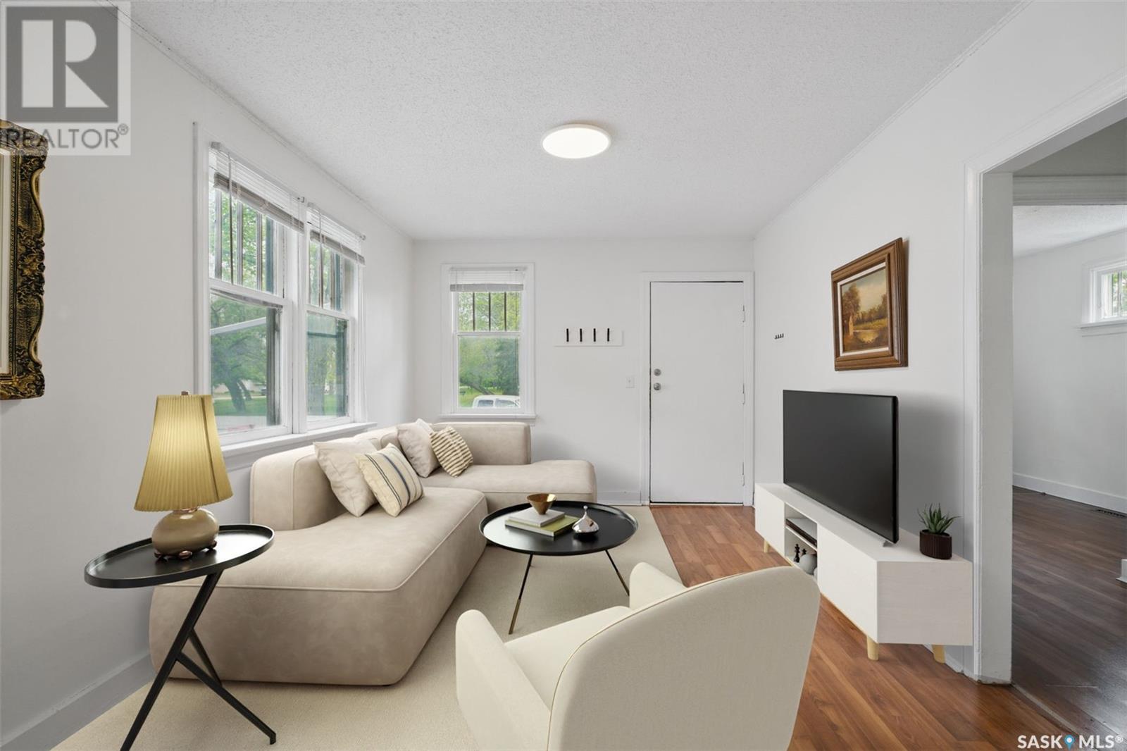 Property at 430 J AVENUE S image 3