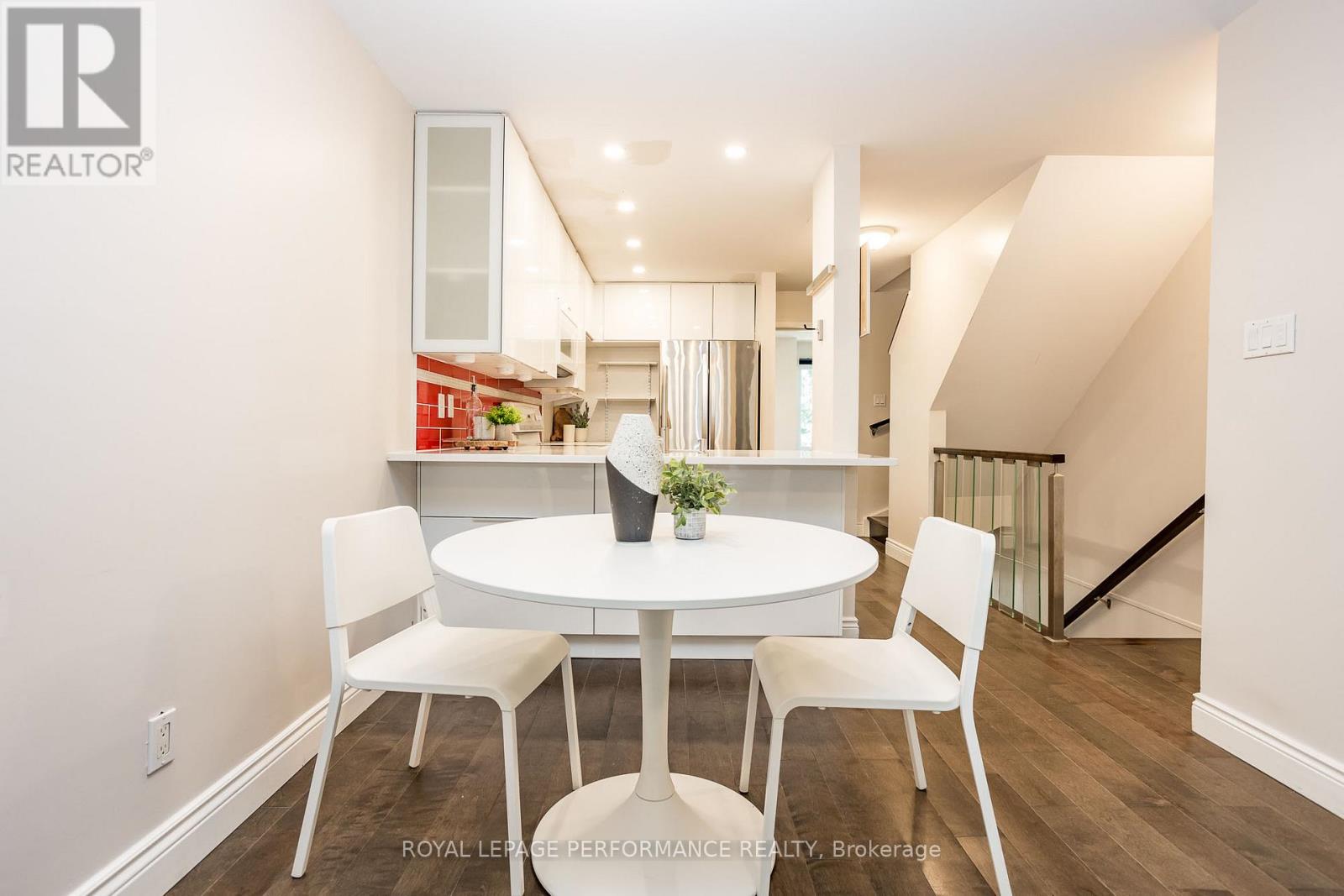 233 Mart Circle, Ottawa, Ontario  K1K 4K2 - Photo 15 - X12169556