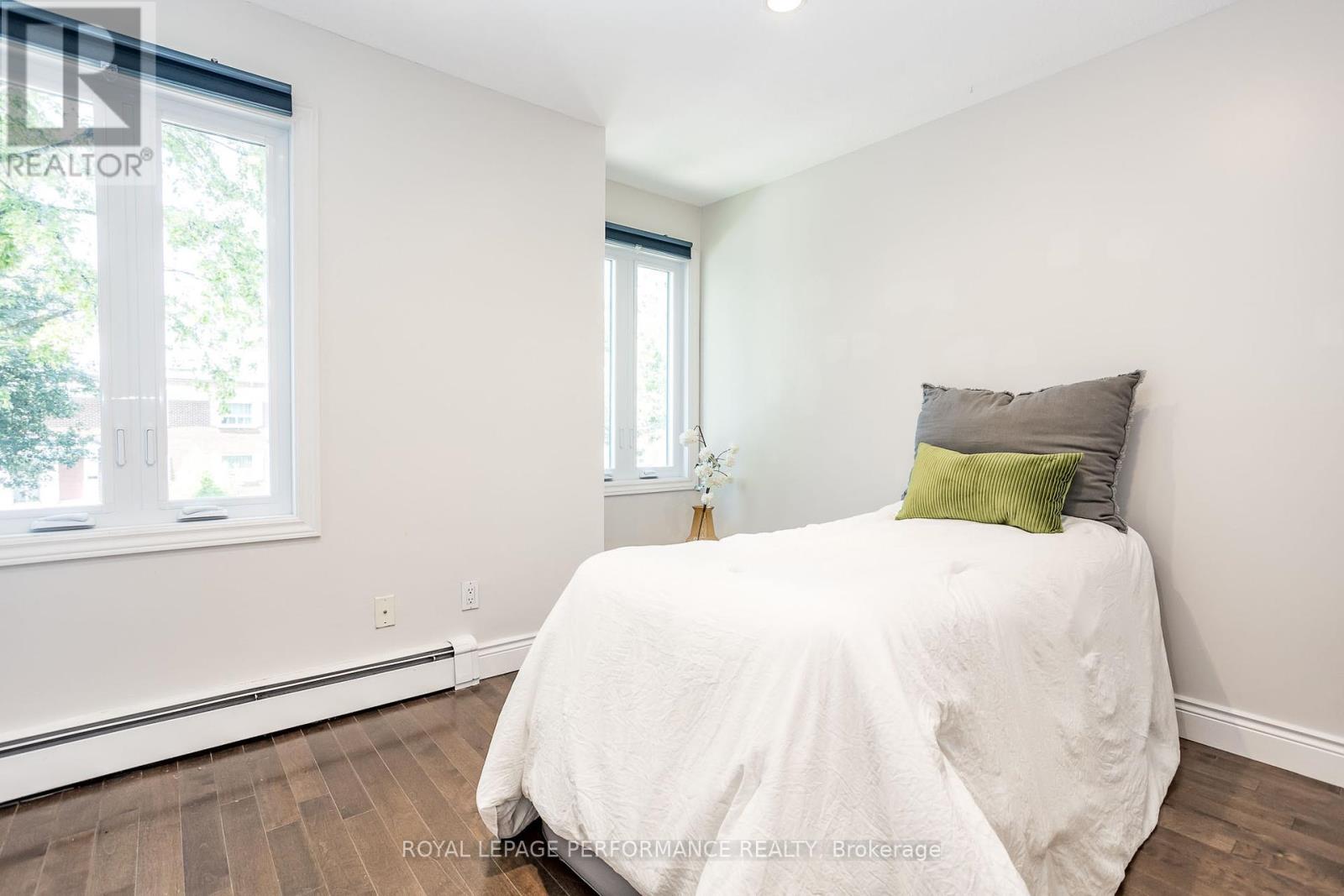 233 Mart Circle, Ottawa, Ontario  K1K 4K2 - Photo 21 - X12169556