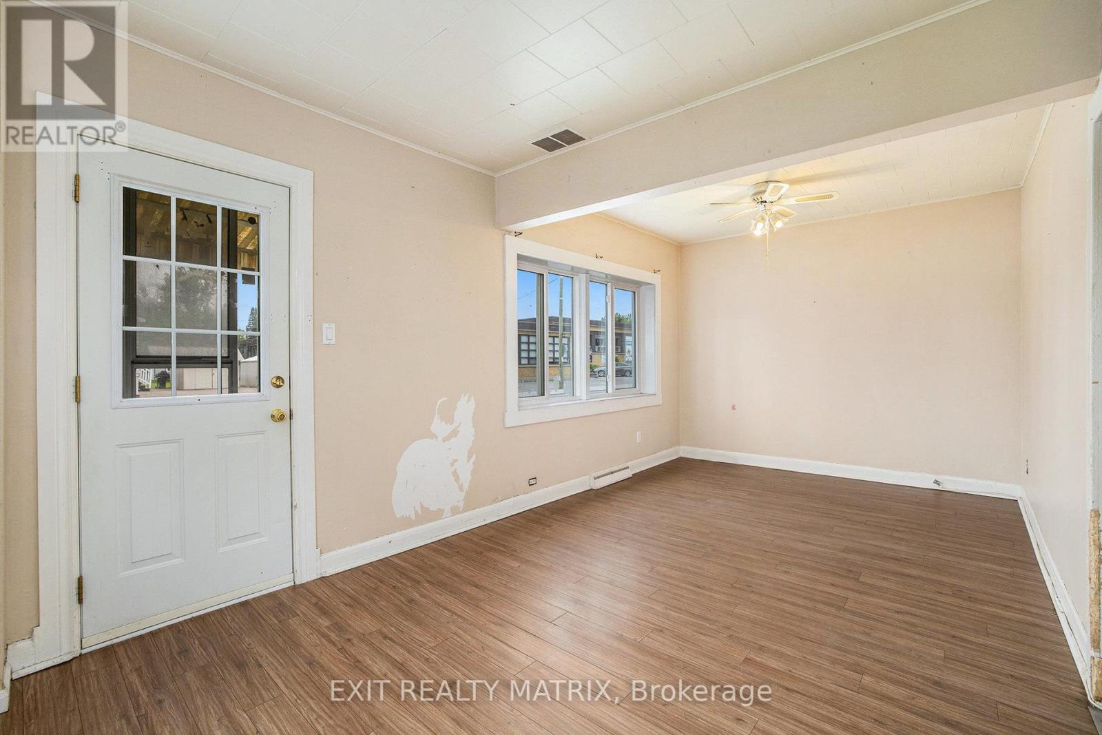 757 Principale Street, Casselman, Ontario  K0A 1M0 - Photo 4 - X12169625