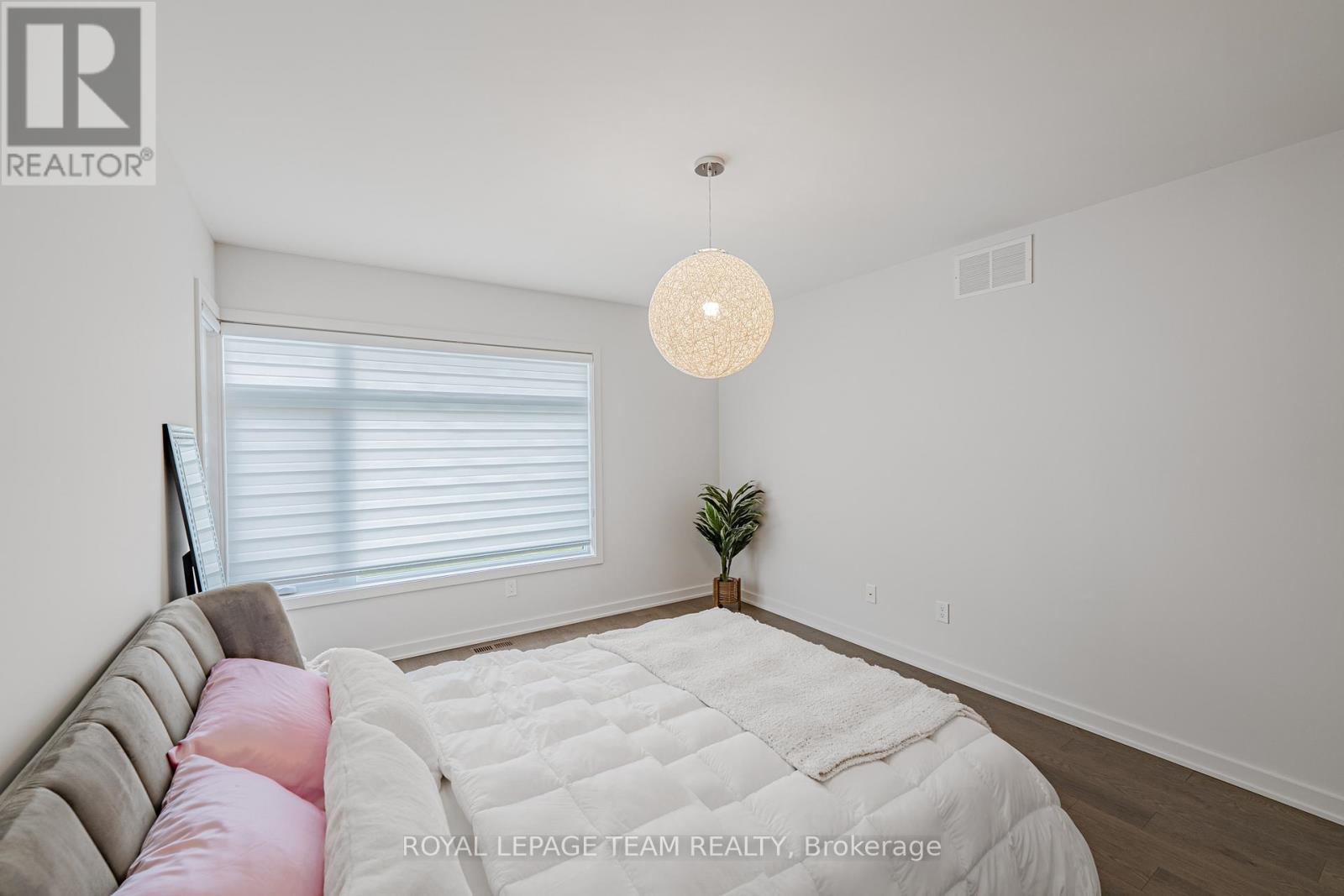 935 Atrium Ridge, Ottawa, Ontario  K4M 0N9 - Photo 40 - X12169641
