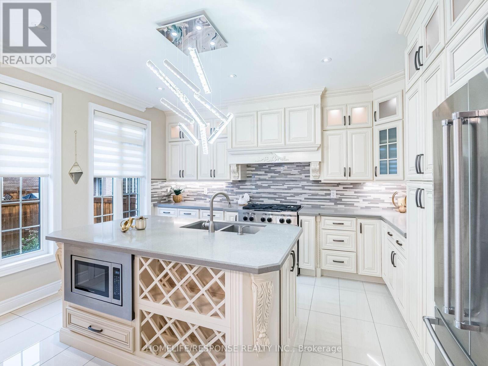 226 Jessie Caverhill Passage, Oakville (Go Glenorchy), Ontario  L7M 0Z6 - Photo 15 - W12169513