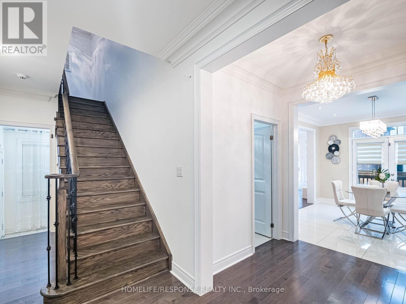 226 Jessie Caverhill Passage, Oakville (Go Glenorchy), Ontario  L7M 0Z6 - Photo 5 - W12169513