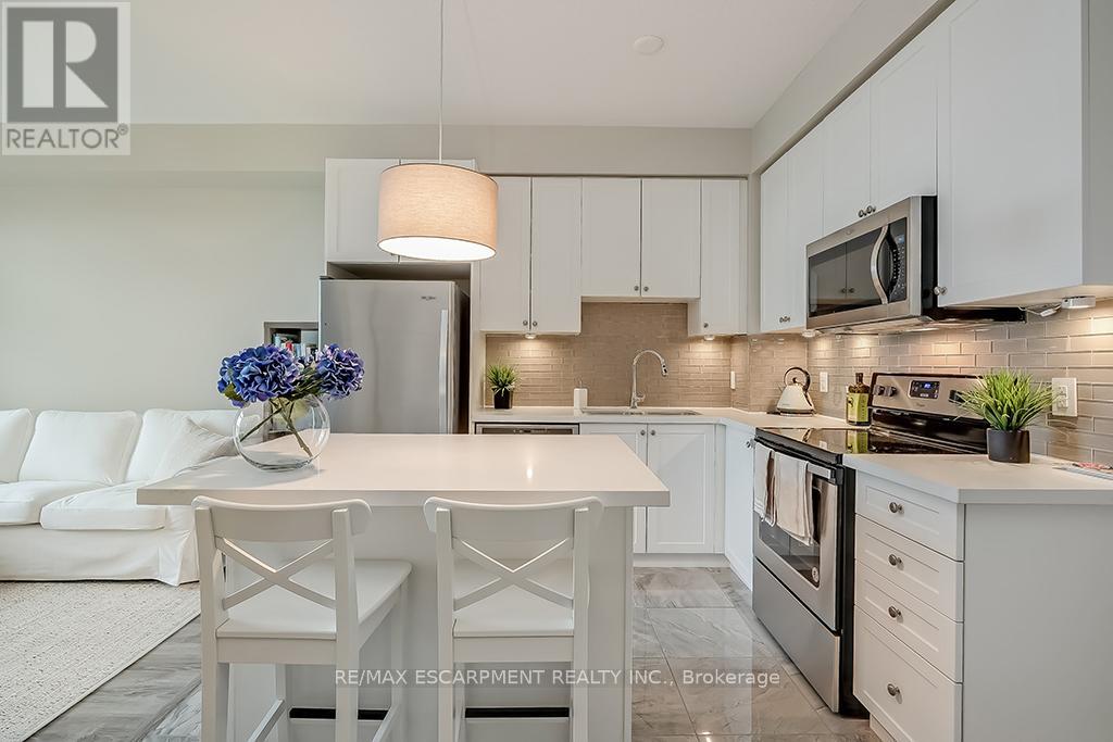 707 - 2486 Old Bronte Road, Oakville (Wm Westmount), Ontario  L6M 4J2 - Photo 5 - W12169529