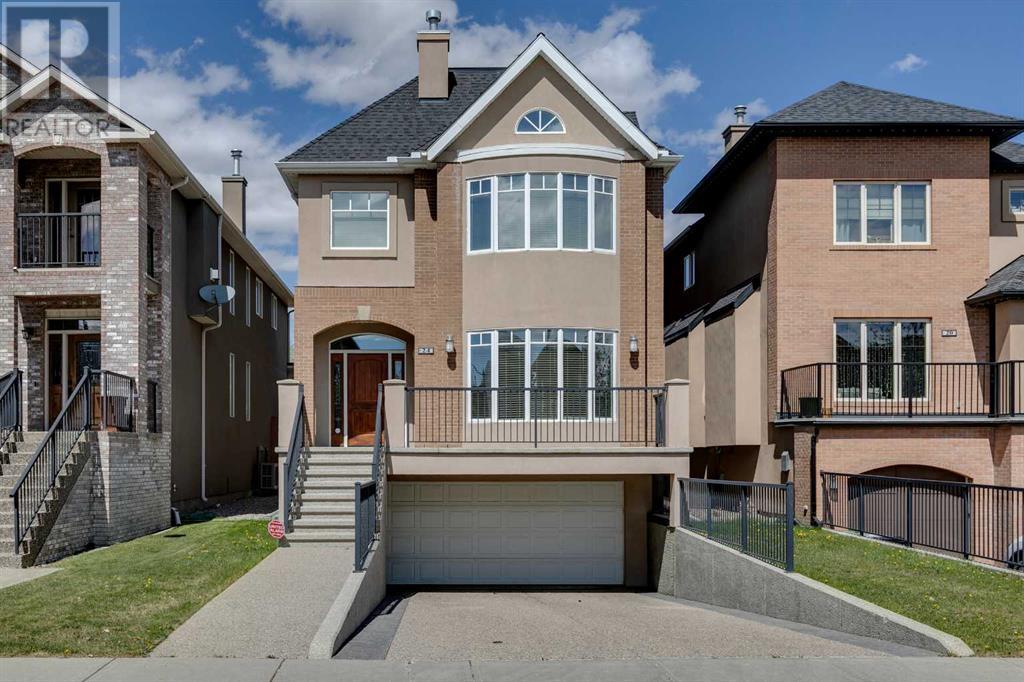 Property at 24 Aspen Meadows Green SW image 1