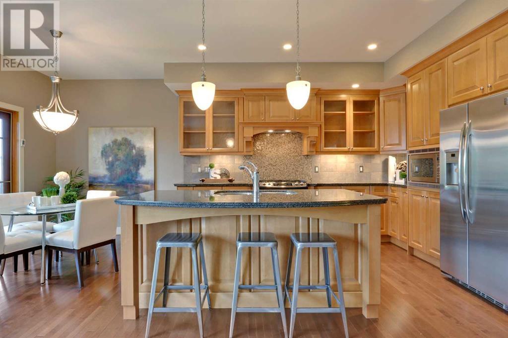 Property at 24 Aspen Meadows Green SW image 5