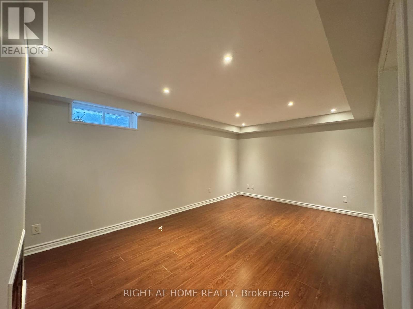 37a - 30 Regent Avenue, Hamilton, Ontario  L9B 1B3 - Photo 16 - X12169511