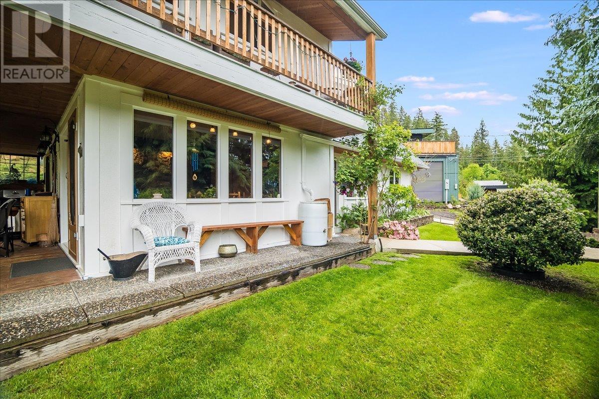 1781 Ridgewood Road, Nelson, BC V1L6J9