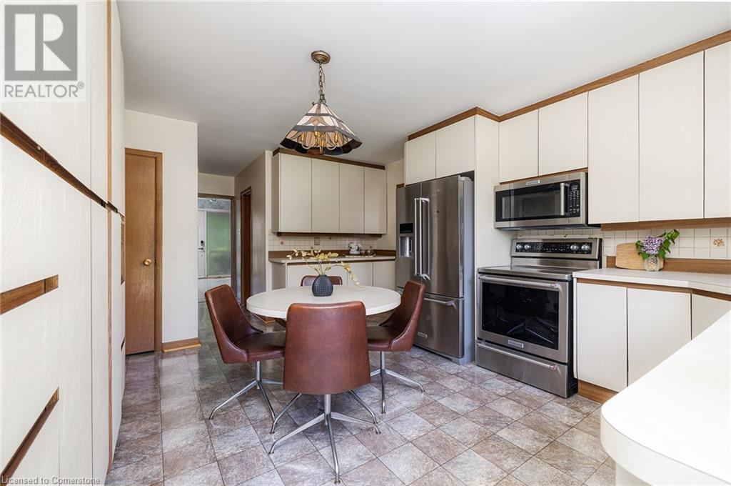 69 Pettit Drive, Etobicoke, Ontario  M9R 2W6 - Photo 7 - 40729284