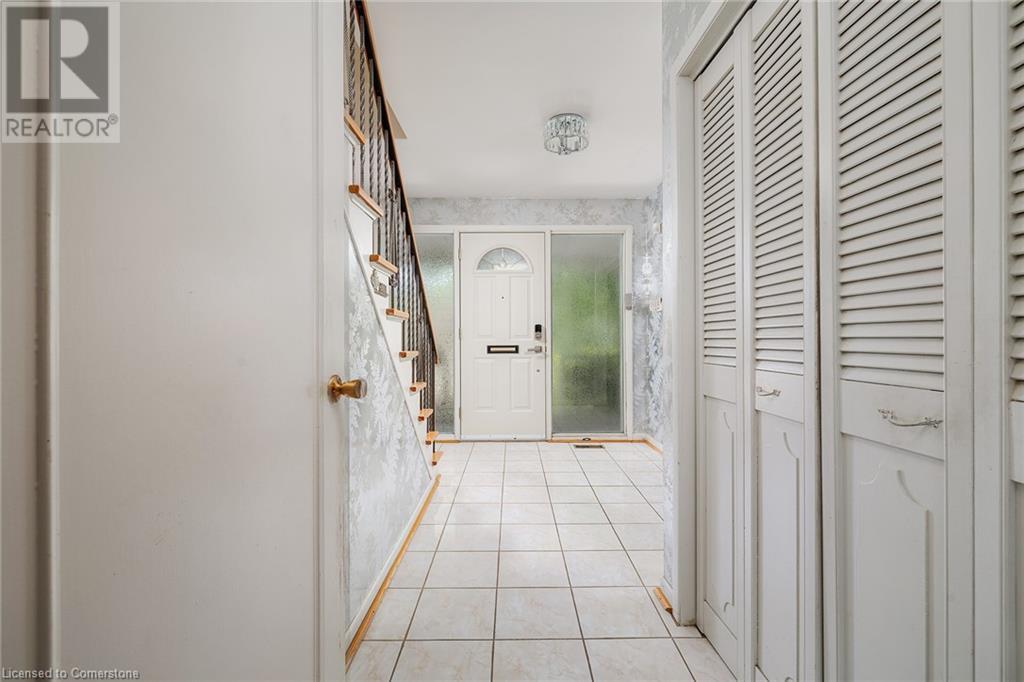 69 Pettit Drive, Etobicoke, Ontario  M9R 2W6 - Photo 15 - 40729284