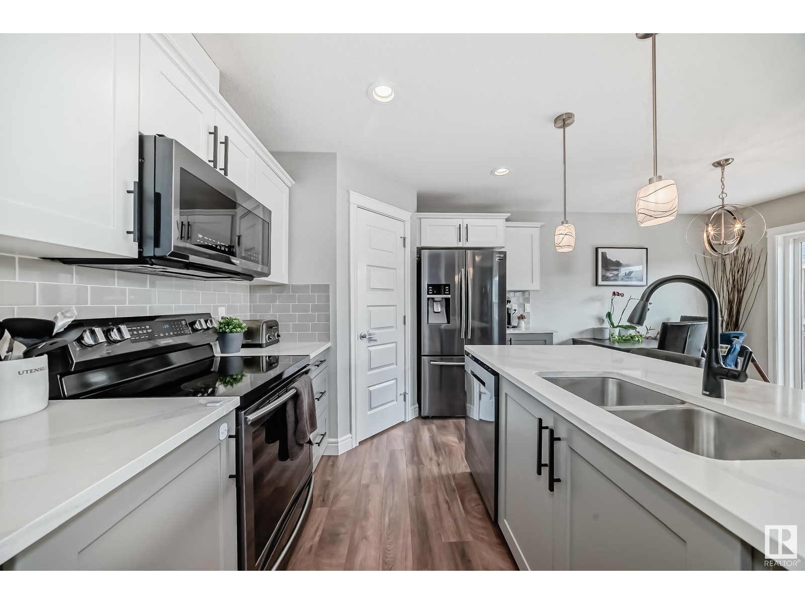 6491 King Wd Sw, Edmonton, Alberta  T6W 3Z9 - Photo 10 - E4438173