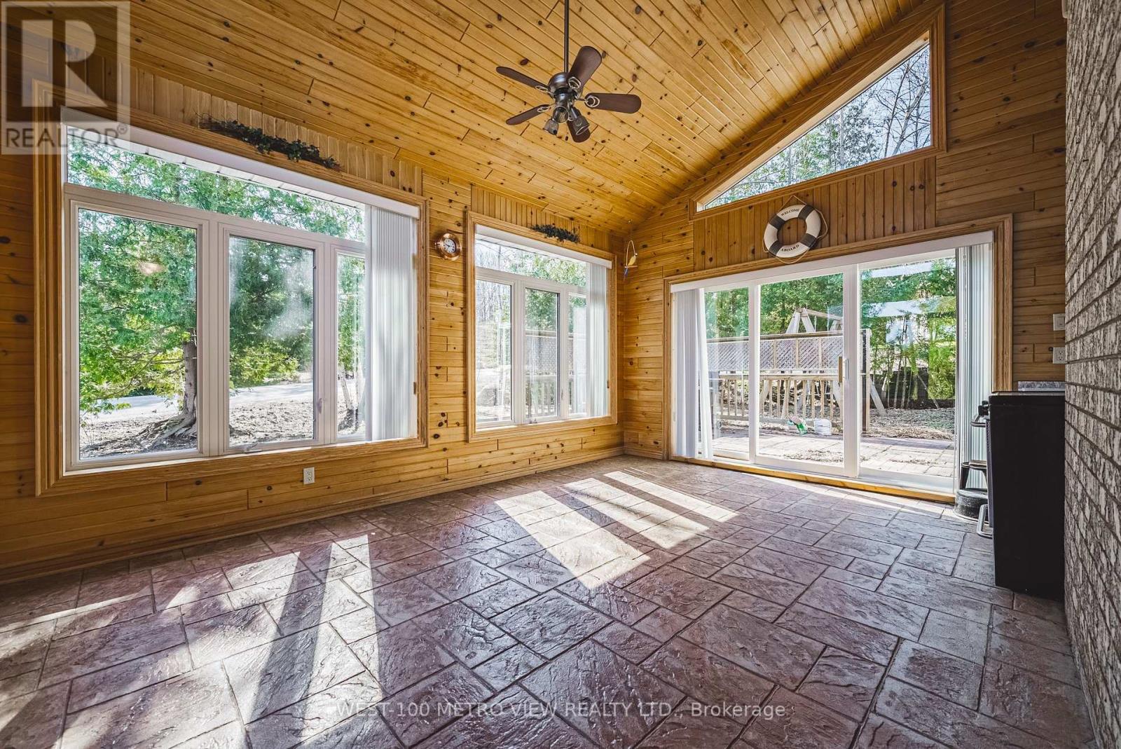 2476 Champlain Road, Tiny, Ontario  L9M 0C3 - Photo 13 - S12109303