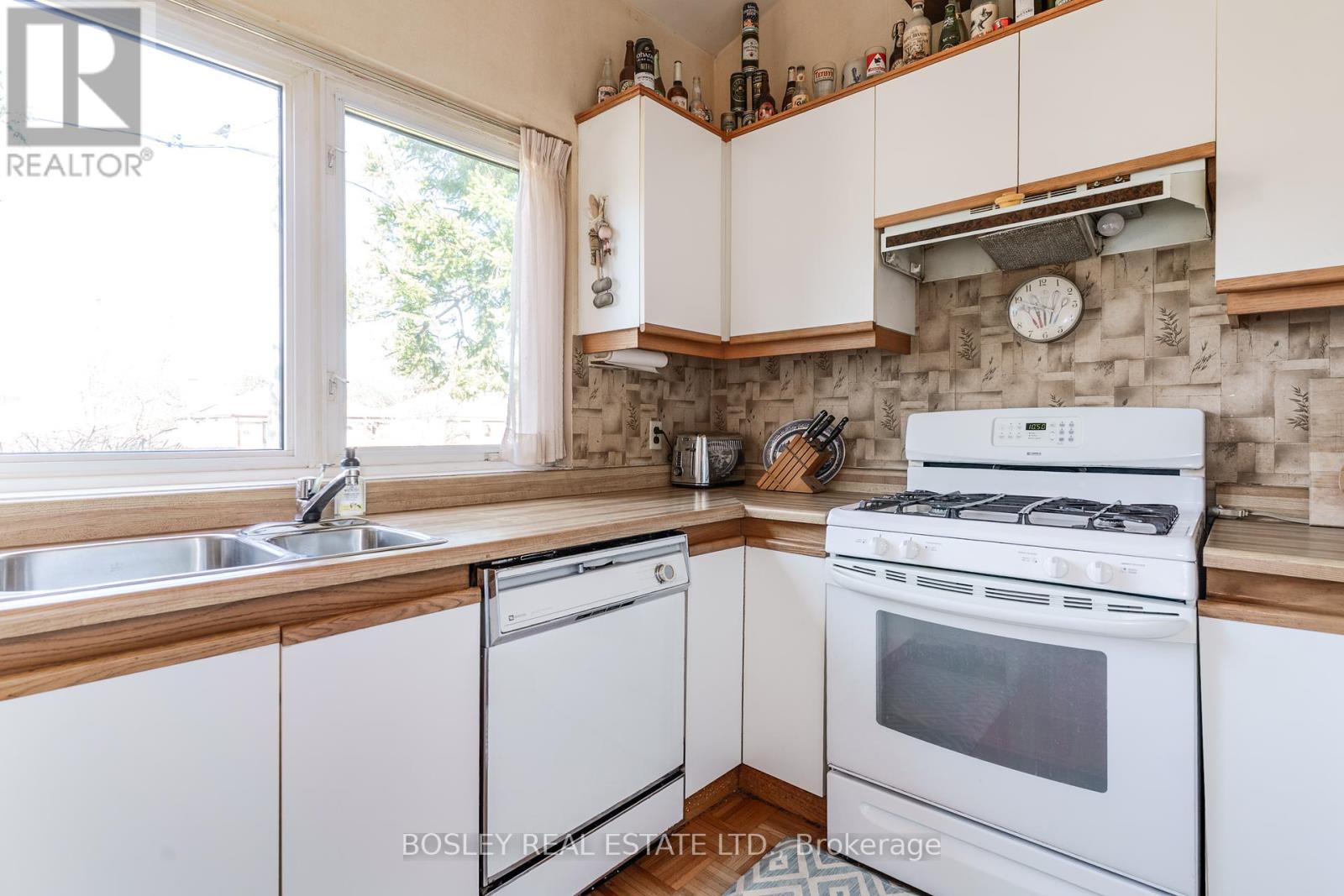 35 Cobden Street, Toronto, Ontario  M2R 1S1 - Photo 16 - C12169627
