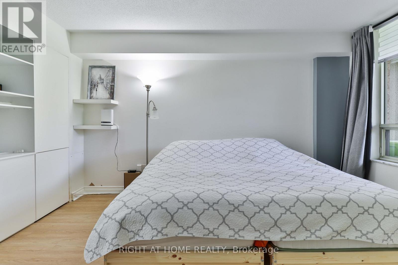 206 - 1210 Don Mills Road, Toronto (Banbury-Don Mills), Ontario  M3B 3N9 - Photo 17 - C12169628