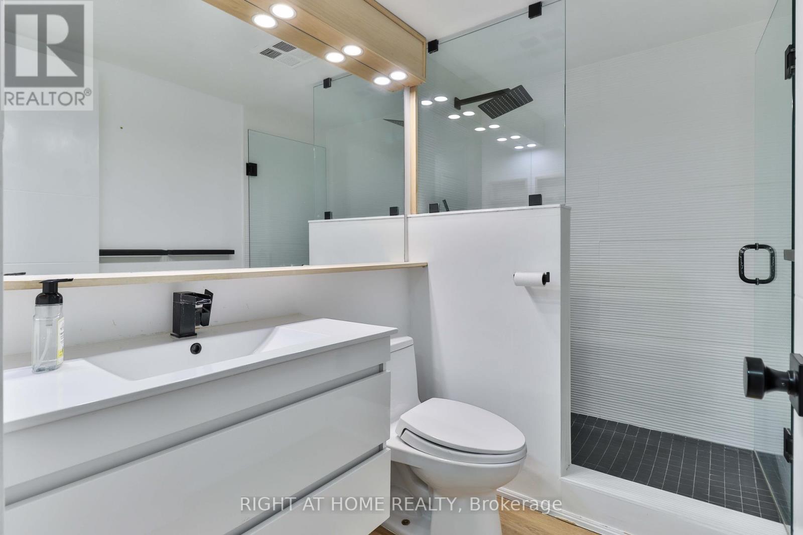 206 - 1210 Don Mills Road, Toronto (Banbury-Don Mills), Ontario  M3B 3N9 - Photo 23 - C12169628
