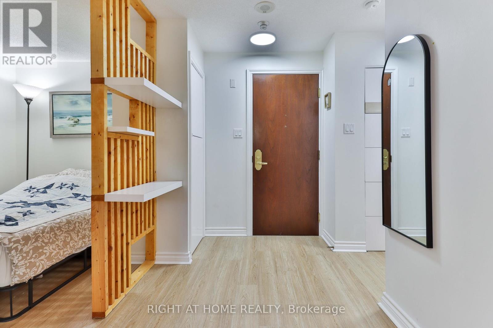 206 - 1210 Don Mills Road, Toronto (Banbury-Don Mills), Ontario  M3B 3N9 - Photo 25 - C12169628