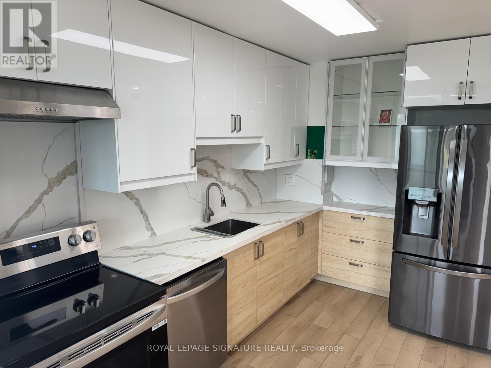 305 - 725 Don Mills Road, Toronto, Ontario  M3C 1S6 - Photo 4 - C12169660
