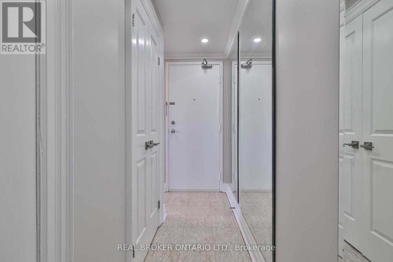 203 - 195 Poplar Plains Road, Toronto, Ontario  M4V 2N3 - Photo 23 - C12169705