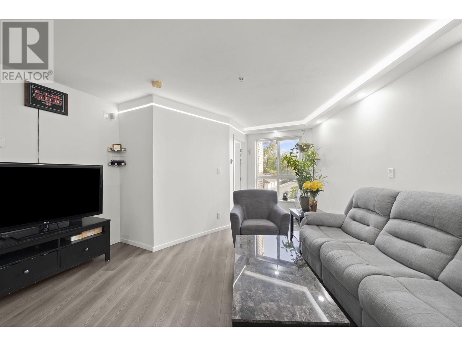307 5438 Rupert Street, Vancouver, British Columbia  V5R 2K3 - Photo 4 - R3005960