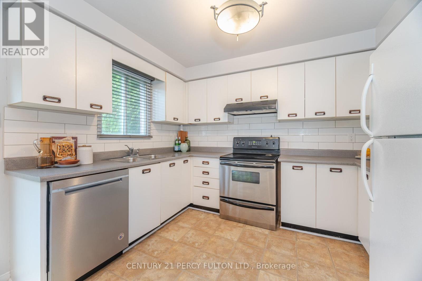 42 Bennett Avenue, Ajax, Ontario  L1T 3R8 - Photo 12 - E12169614