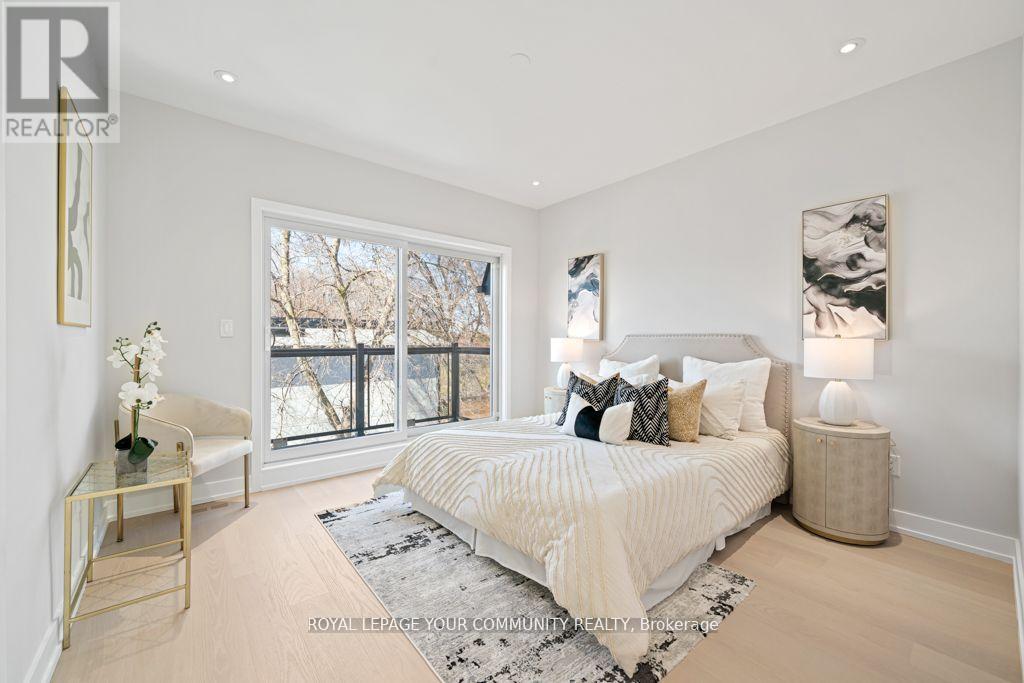 266 Westlake Avenue, Toronto, Ontario  M4C 4T6 - Photo 16 - E12169670
