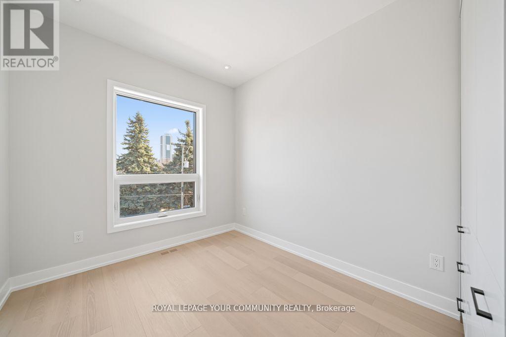 266 Westlake Avenue, Toronto, Ontario  M4C 4T6 - Photo 24 - E12169670