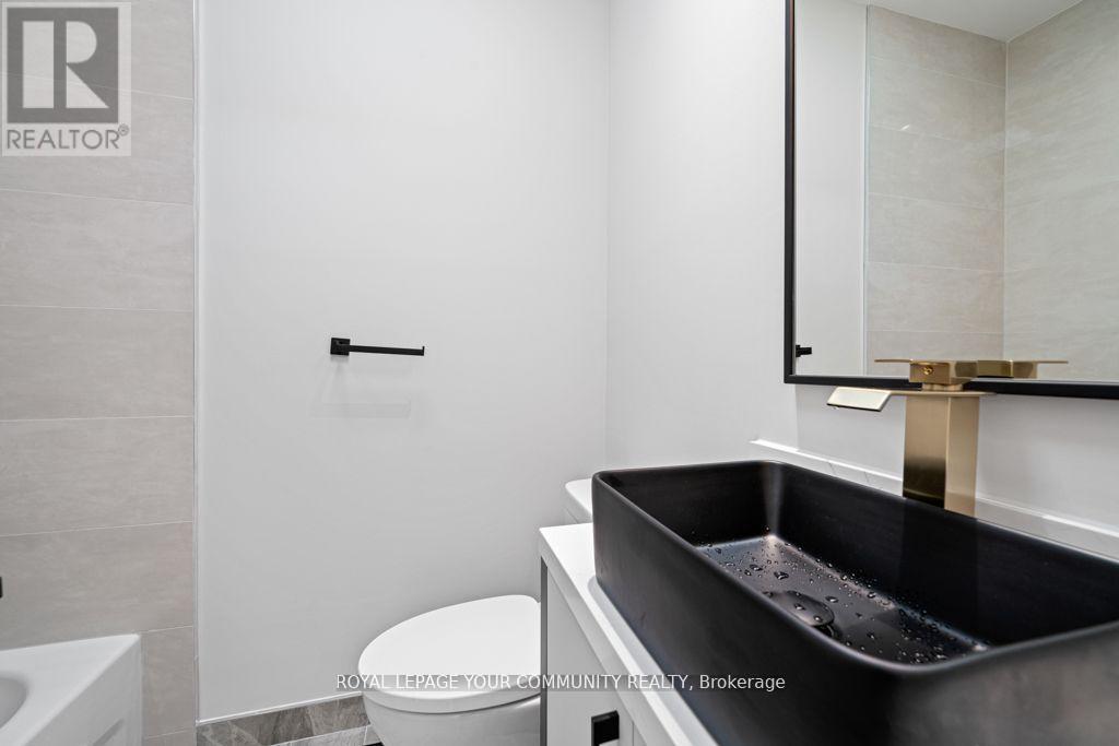 266 Westlake Avenue, Toronto, Ontario  M4C 4T6 - Photo 26 - E12169670