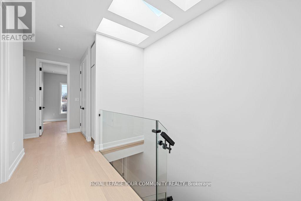 266 Westlake Avenue, Toronto, Ontario  M4C 4T6 - Photo 27 - E12169670