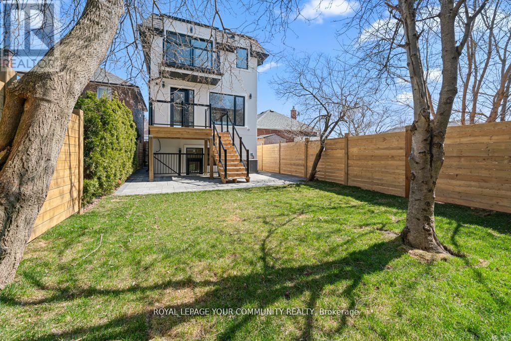 266 Westlake Avenue, Toronto, Ontario  M4C 4T6 - Photo 37 - E12169670