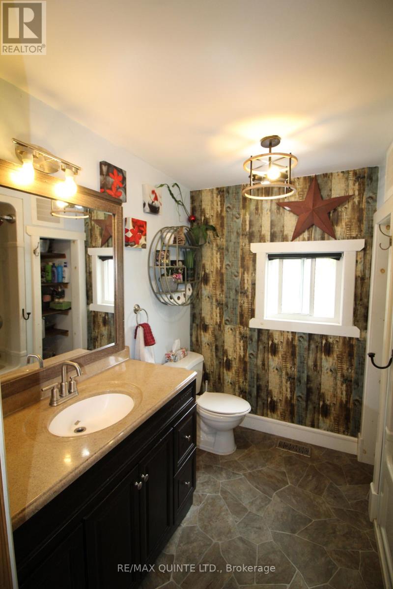 3524 Flinton Road, Addington Highlands, Ontario  K0H 1P0 - Photo 12 - X12169774