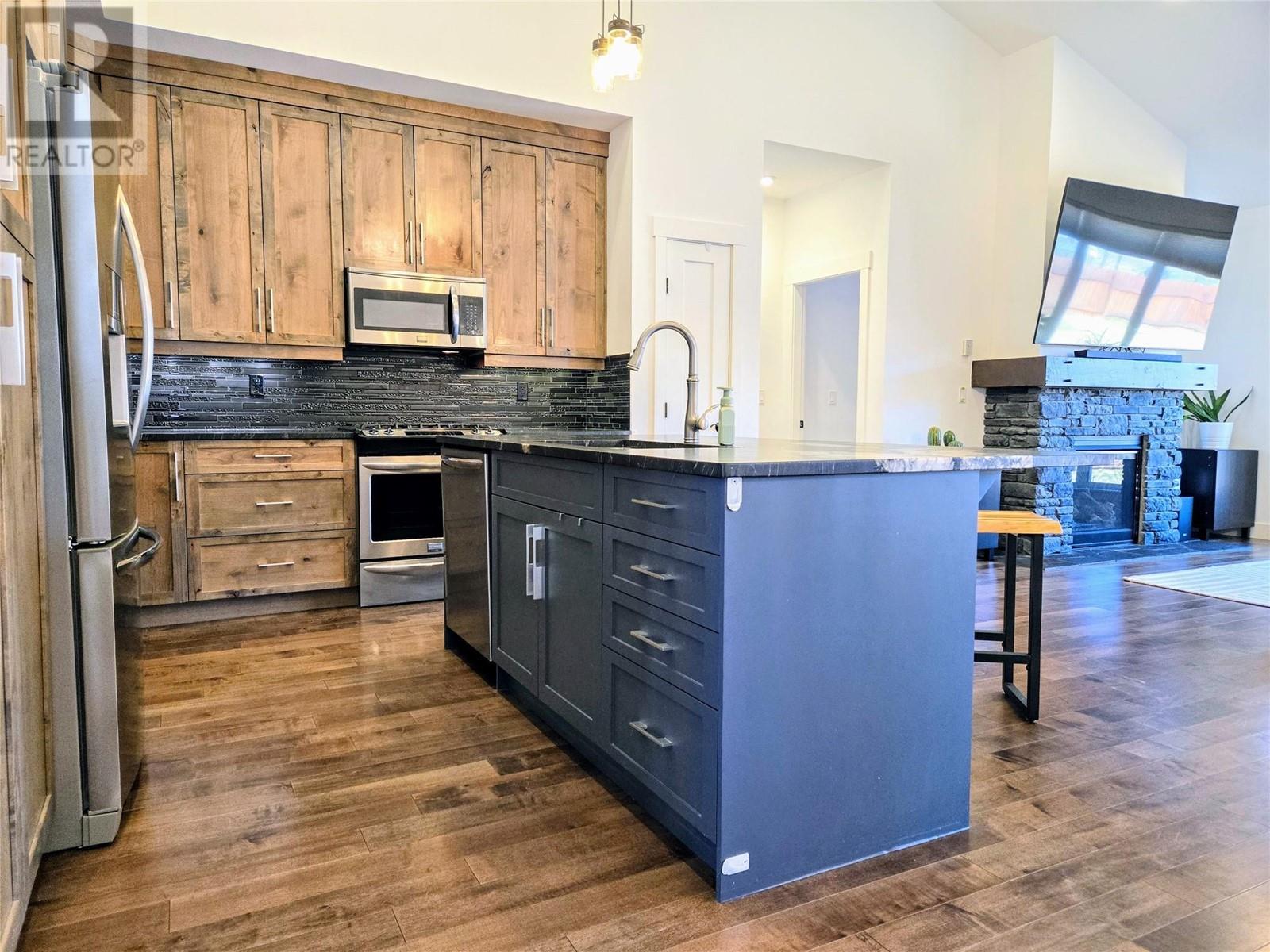 1889 Foxwood Trail, Windermere, British Columbia  V0B 2L2 - Photo 20 - 10344006