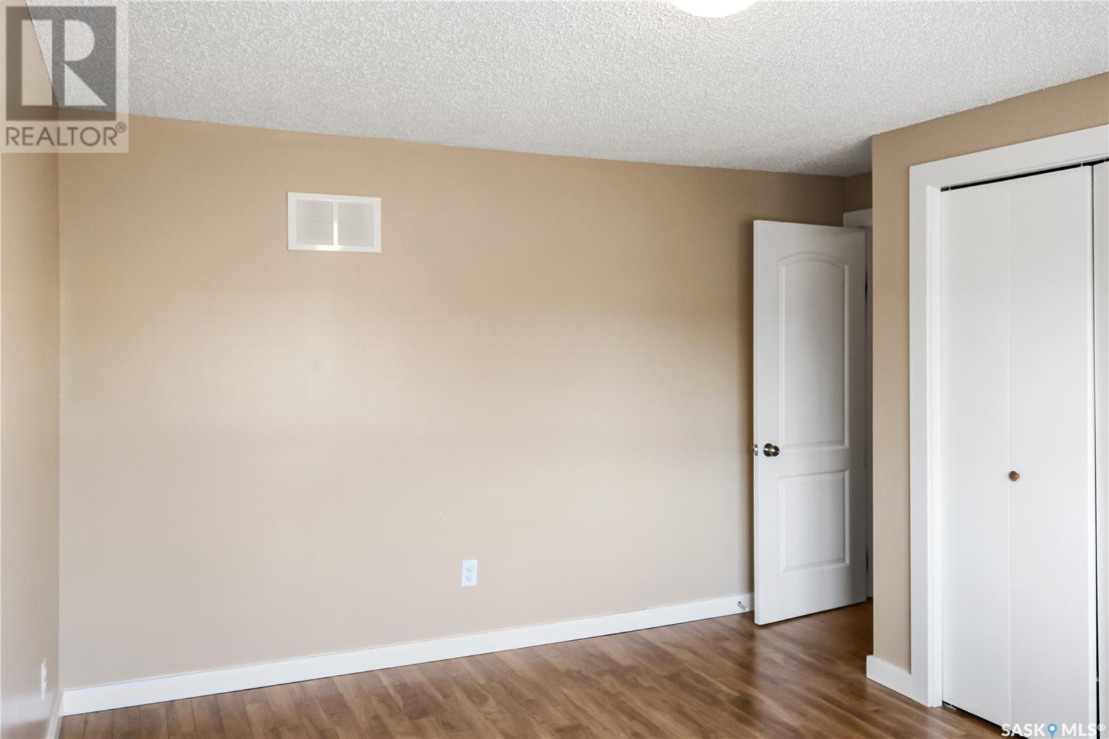 410 & 412 4th Avenue, Rosthern, Saskatchewan  S0K 3R0 - Photo 13 - SK002139