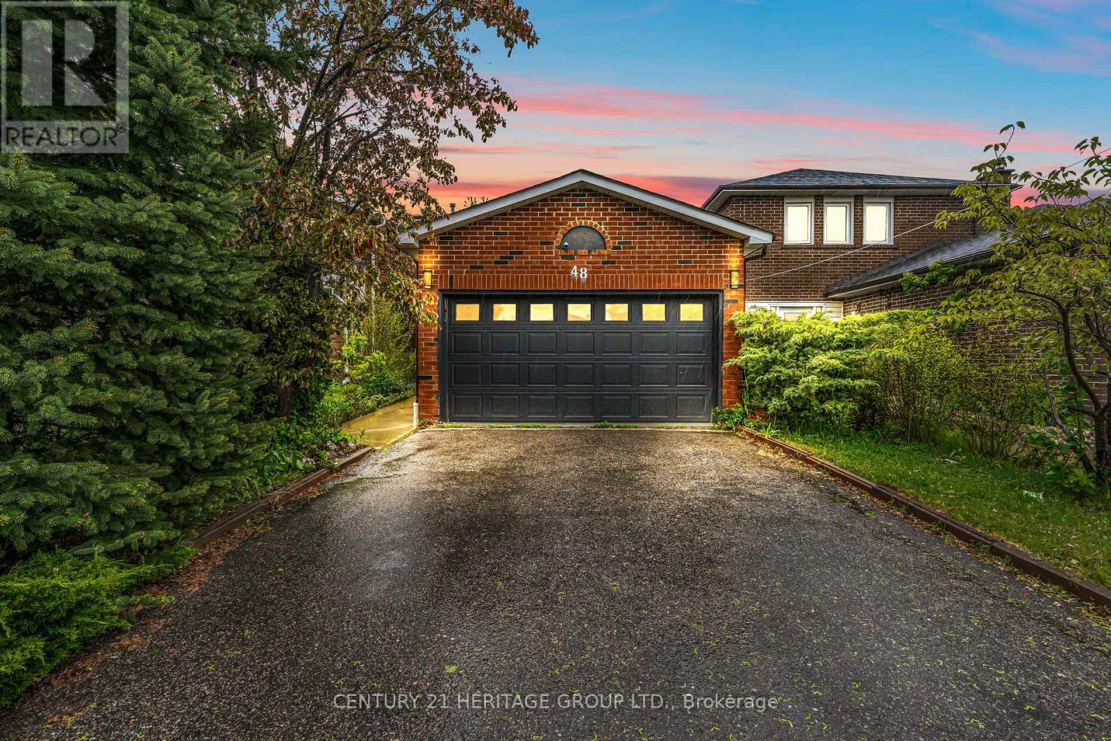 48 Gray Crescent, Richmond Hill, Ontario  L4C 5V5 - Photo 1 - N12169613