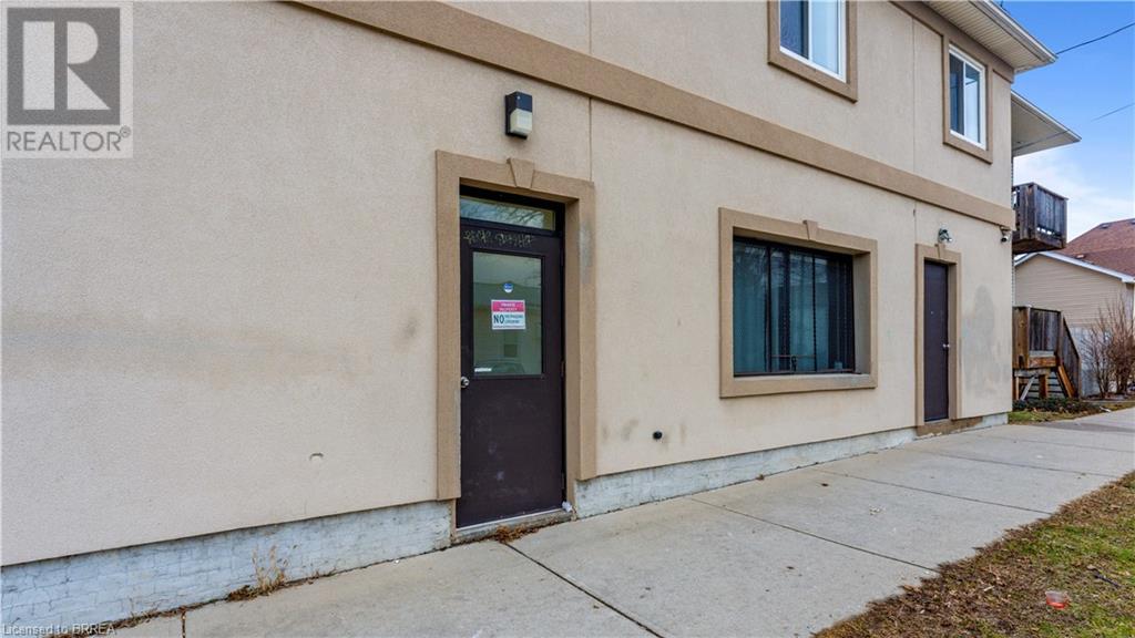163 Market Drive Unit# 2, Brantford, Ontario N3T 6J7 - Photo 2 - 40732557
