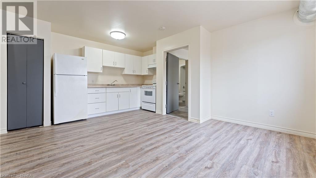 163 Market Drive Unit# 2, Brantford, Ontario N3T 6J7 - Photo 5 - 40732557