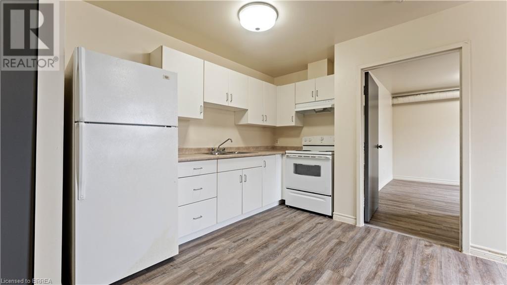 163 Market Drive Unit# 2, Brantford, Ontario N3T 6J7 - Photo 7 - 40732557