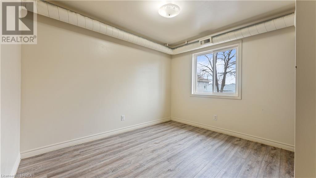 163 Market Drive Unit# 2, Brantford, Ontario N3T 6J7 - Photo 9 - 40732557