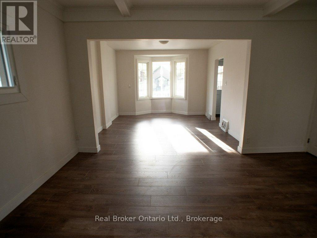 Property at 10 ALBEMARLE STREET image 5