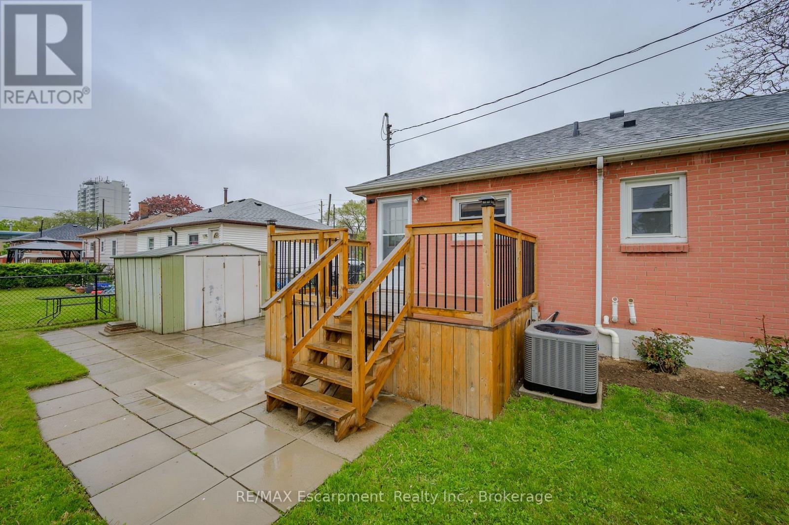 444 Melvin Avenue, Hamilton, Ontario  L8H 2L5 - Photo 22 - X12169765