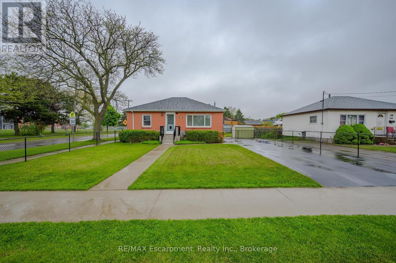 444 Melvin Avenue, Hamilton, Ontario  L8H 2L5 - Photo 24 - X12169765