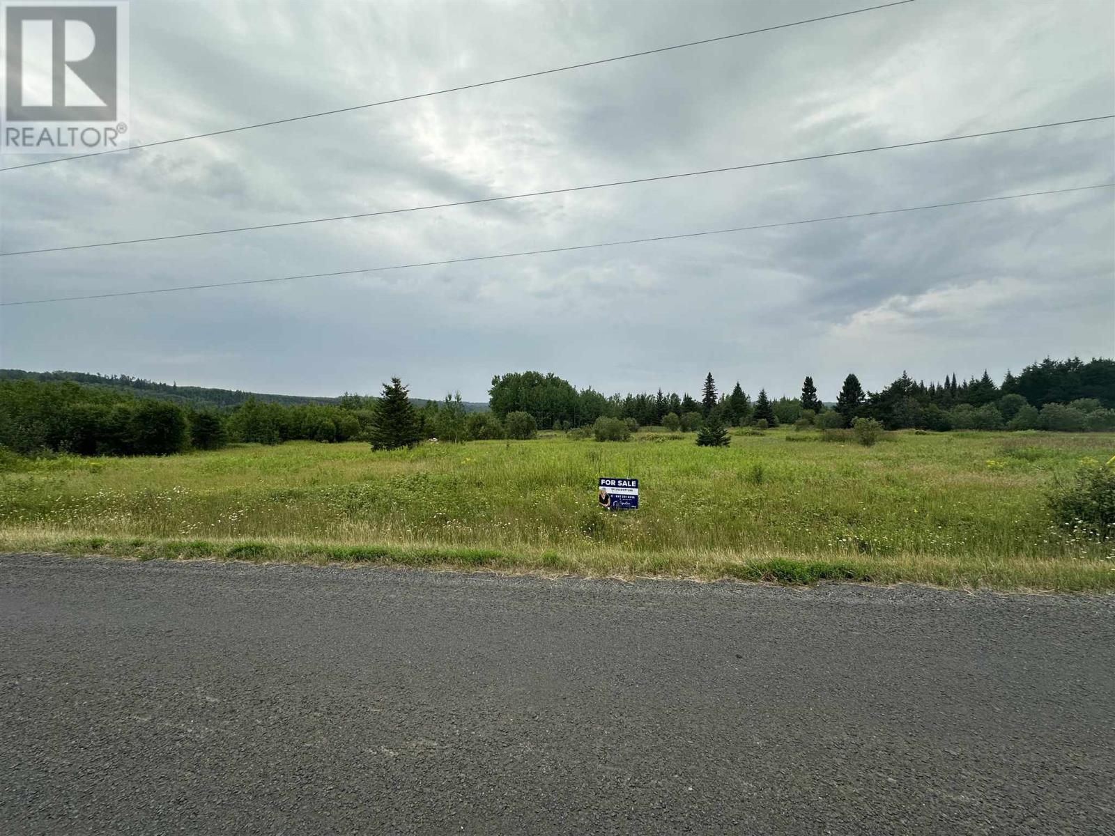 CON1 N PTLOT 11 HWY 595, neebing, Ontario