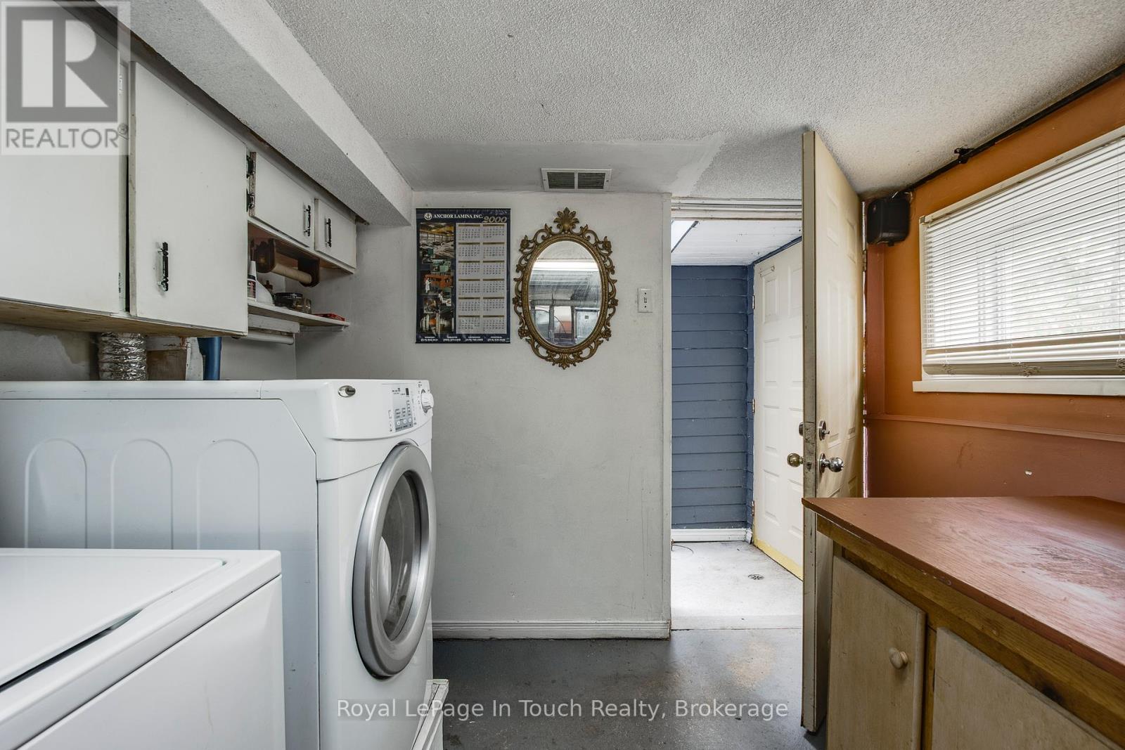 35 Tiny Beaches Road S, Tiny, Ontario L0L 2J0 - Photo 21 - S12169779