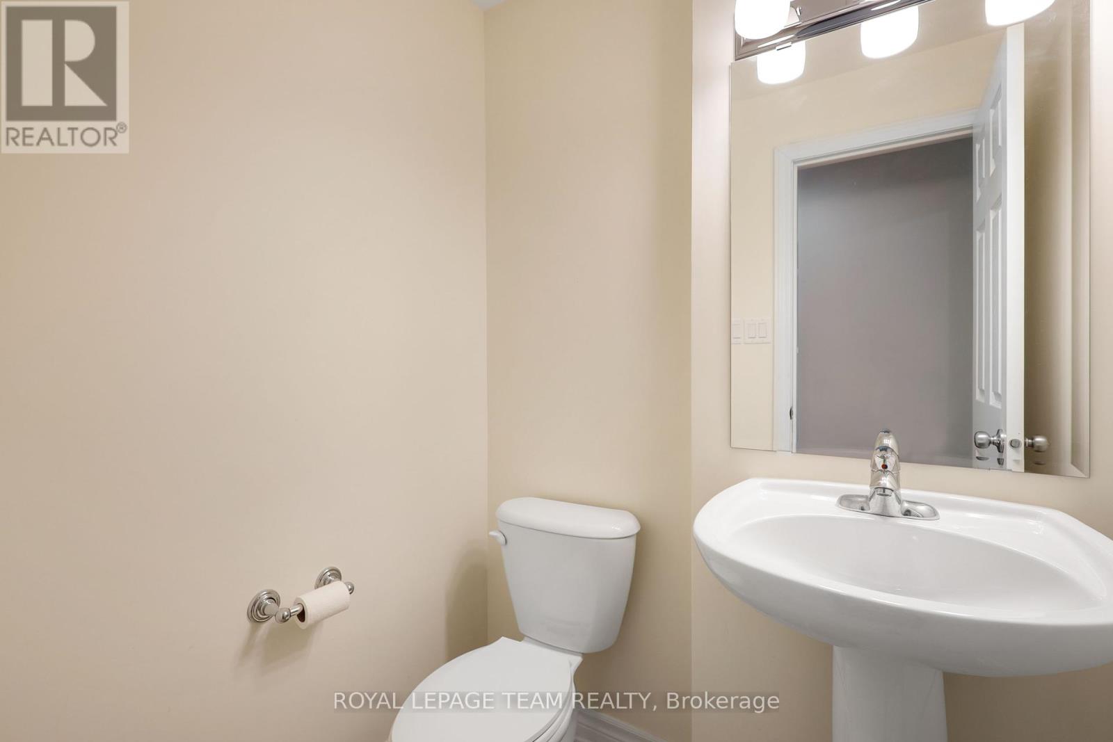 4 - 385 Paseo Private, Ottawa, Ontario  K2G 4N7 - Photo 20 - X12084355