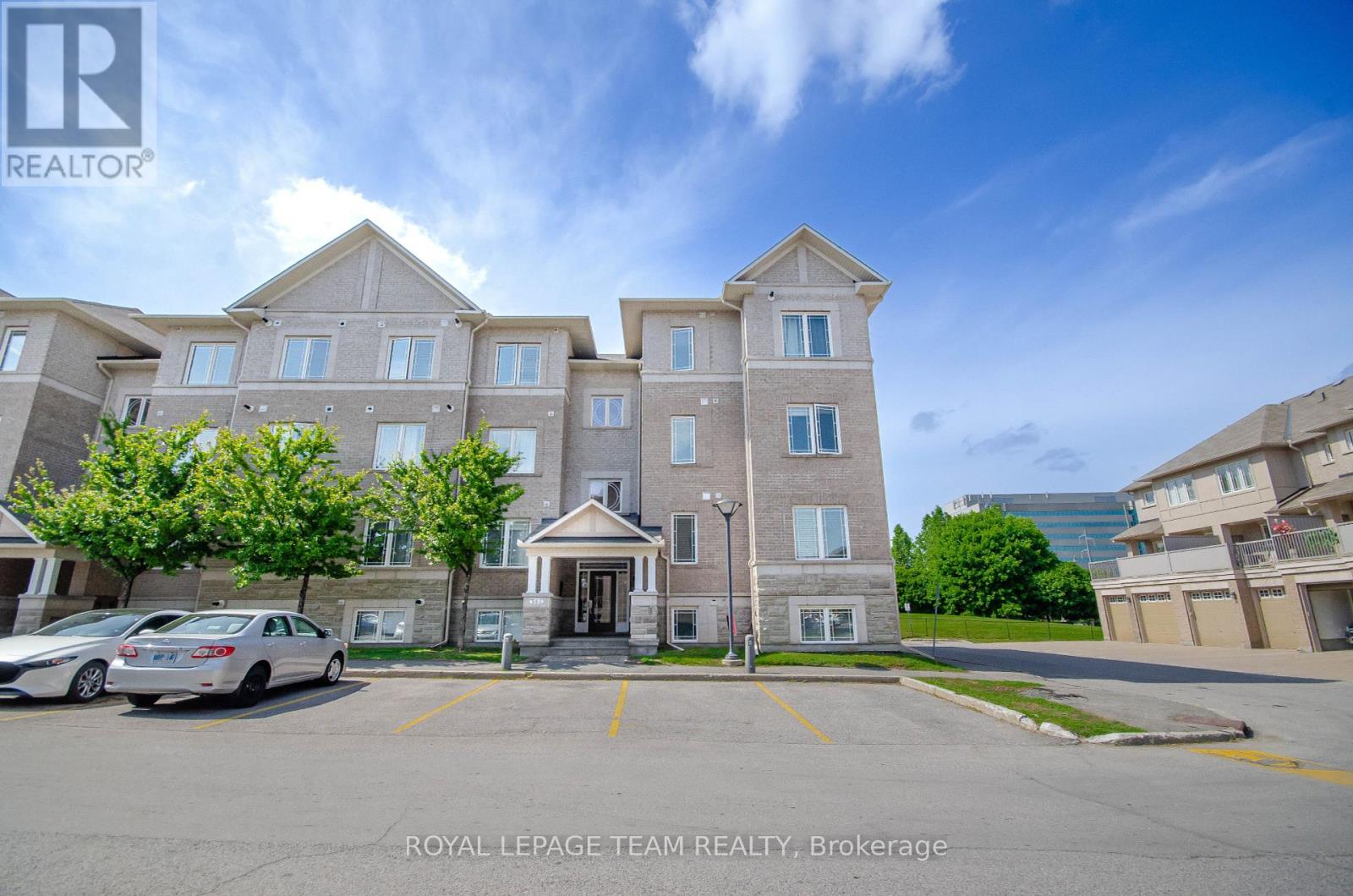 Property at 4 - 385 PASEO PRIVATE image 2