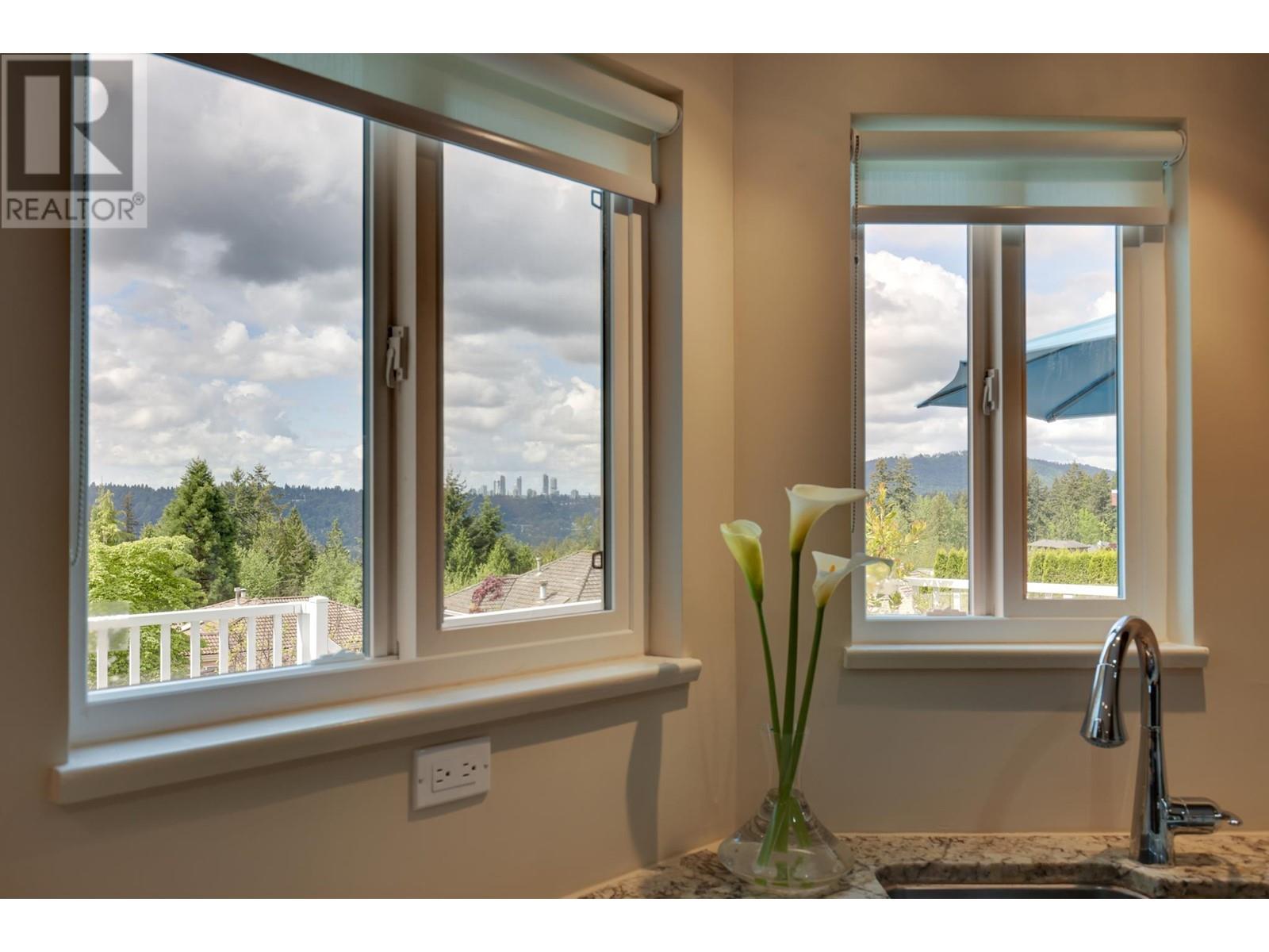69 Timbercrest Drive, Port Moody, British Columbia  V3H 4T1 - Photo 12 - R3005434