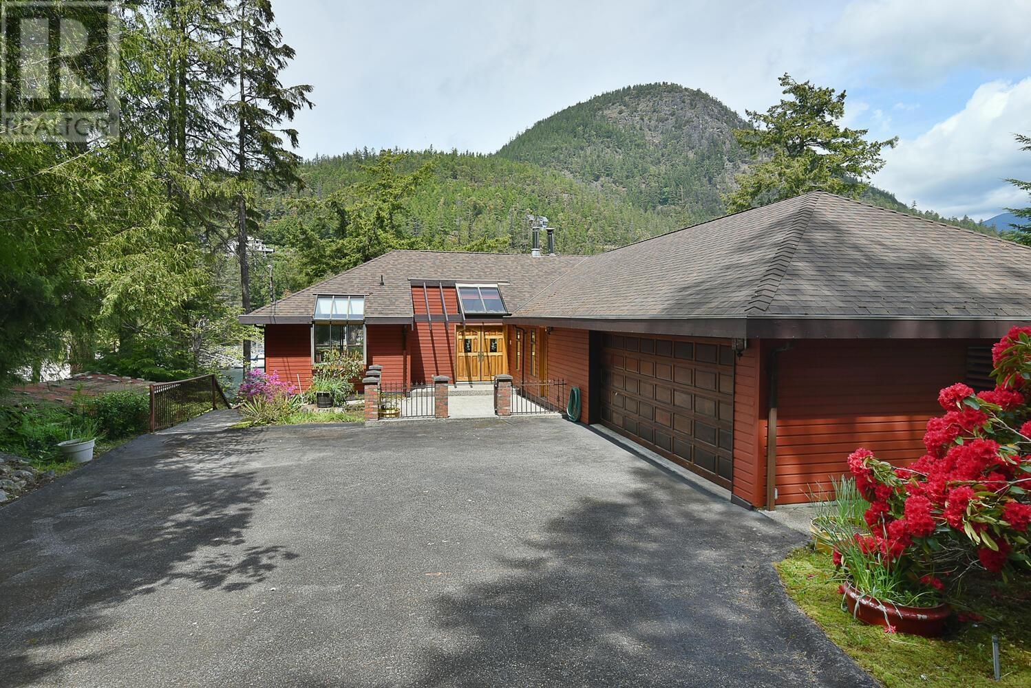 13119 Narrows Road, Madeira Park, British Columbia  V0N 2H1 - Photo 12 - R3006420