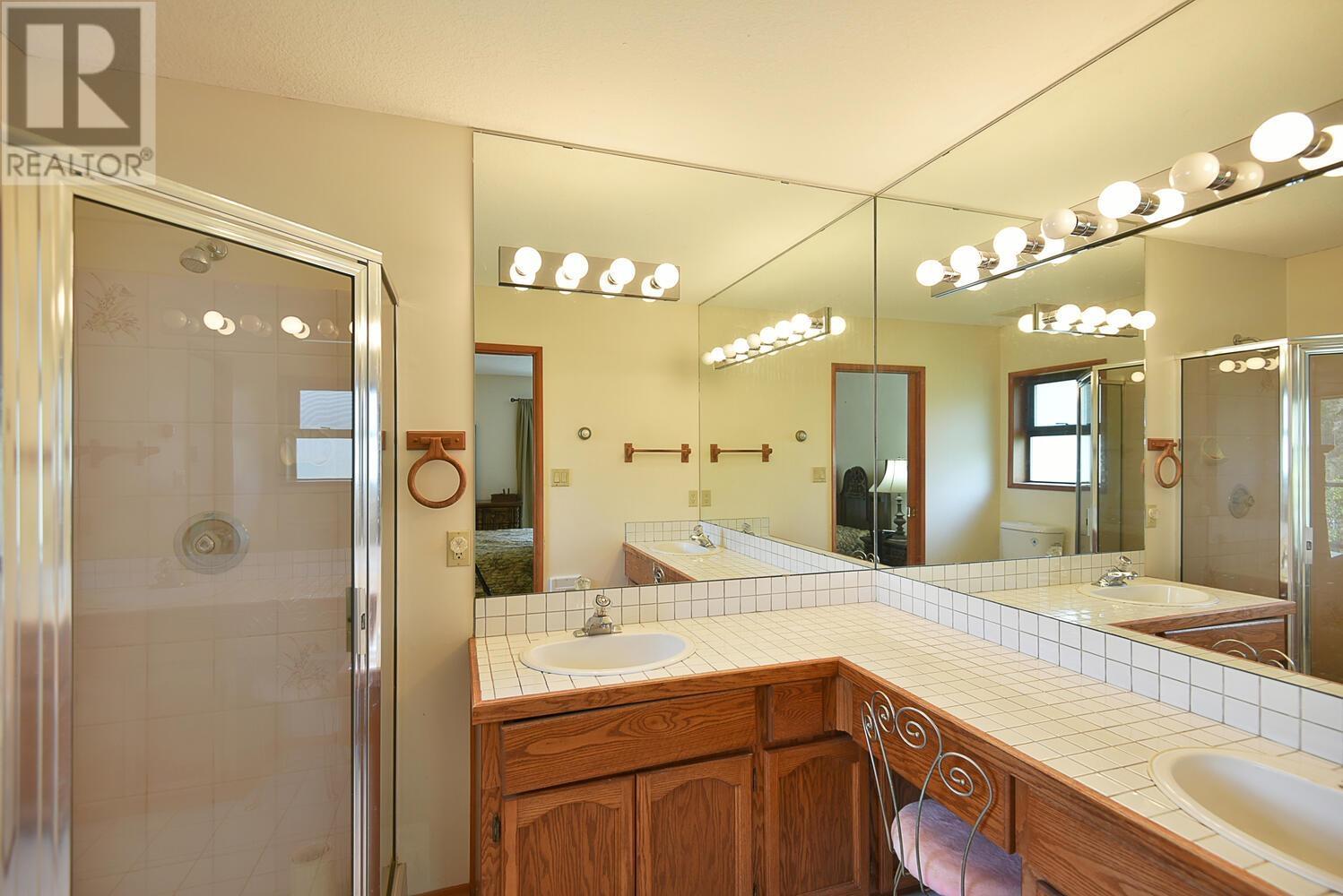 13119 Narrows Road, Madeira Park, British Columbia  V0N 2H1 - Photo 26 - R3006420
